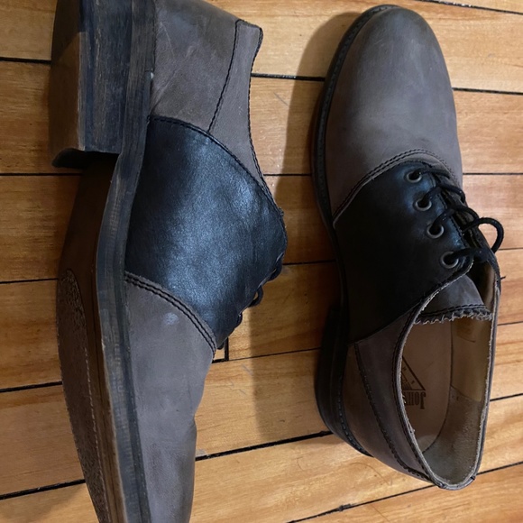 John Fluevog – Cagney Contrast Lace-up Derby Men’s size 8 Color Silver main image 5